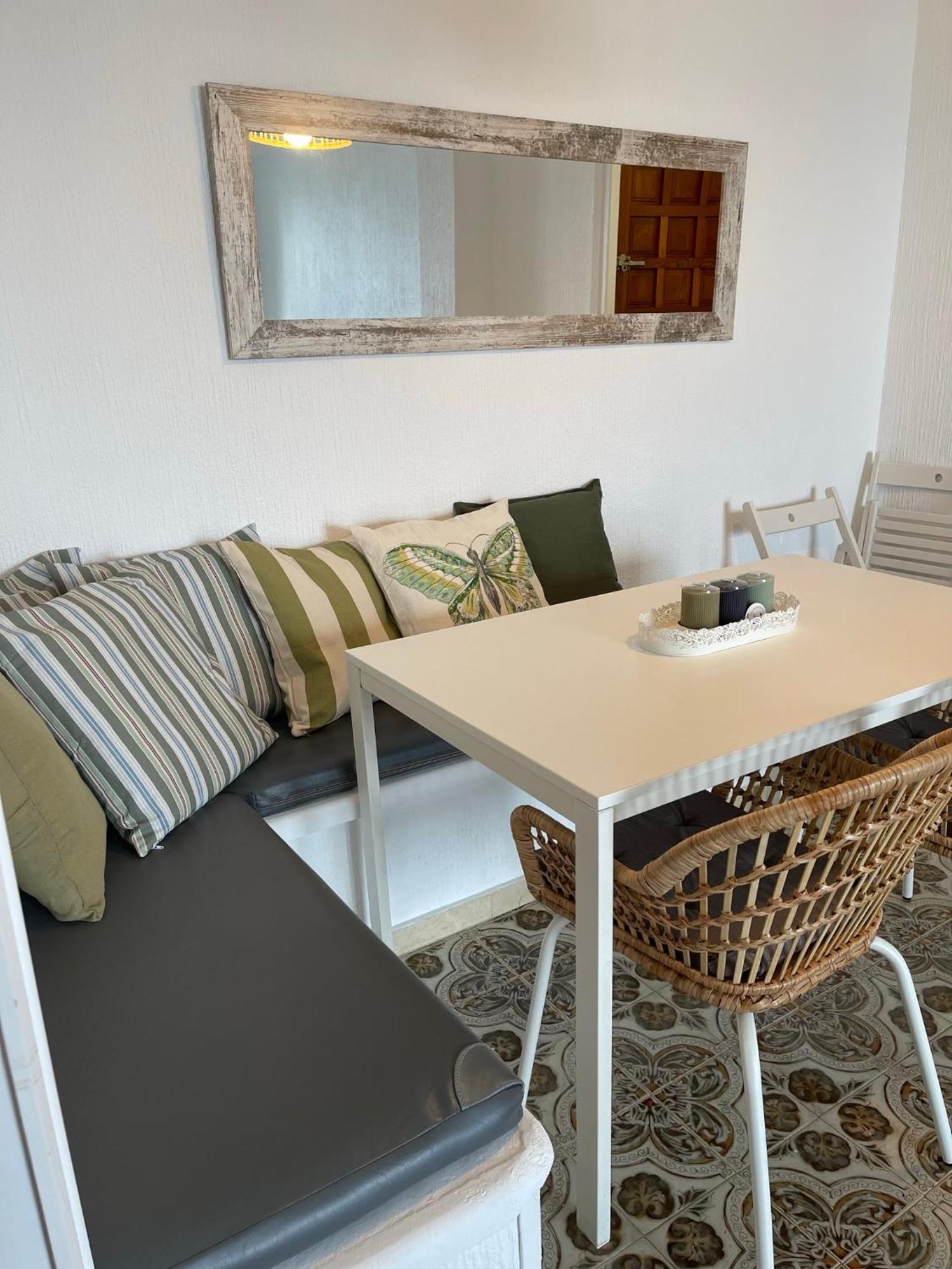 Charming Beachfront Apartment 무르시아 외부 사진