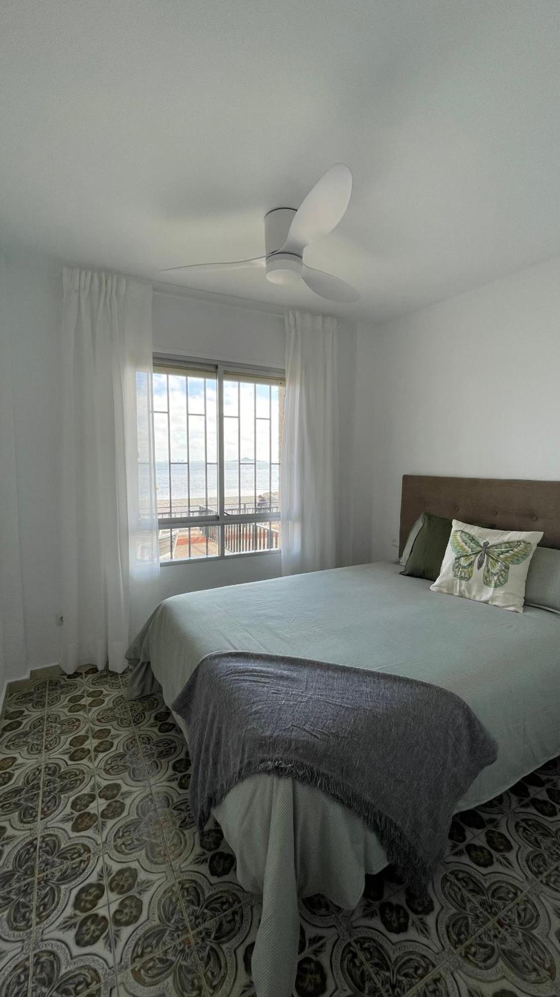 Charming Beachfront Apartment 무르시아 외부 사진