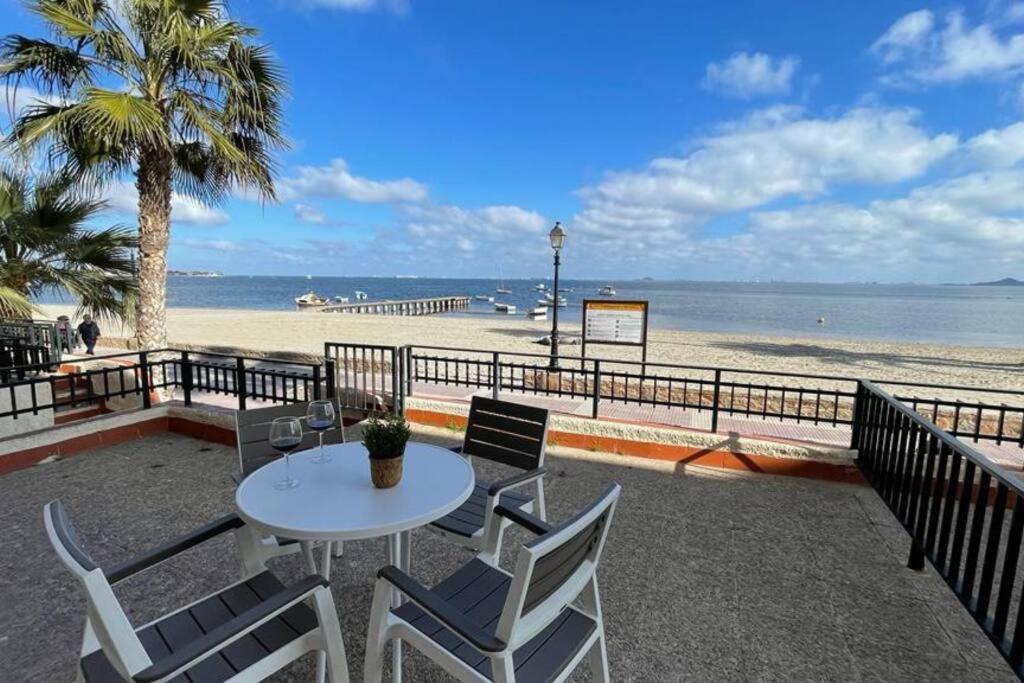 Charming Beachfront Apartment 무르시아 외부 사진